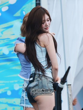 Womenk pop page leaked private photo uncensored HD quality