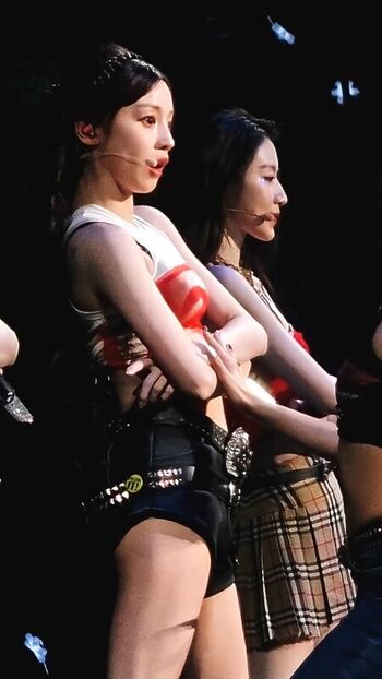 Womenk pop leaked private photo uncensored HD quality
