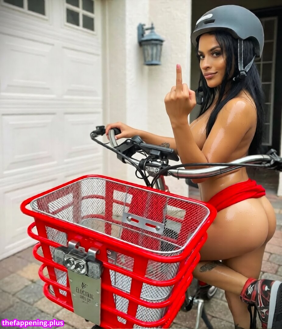 Wwe zelina vega/ leaked private photo uncensored HD quality