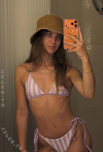Xeniadenise leaked private photo uncensored HD quality