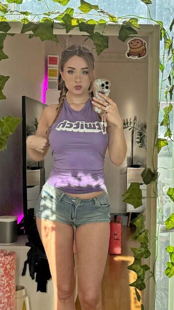Yaboielina page leaked private photo uncensored HD quality