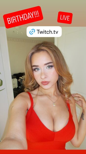 Yaboielina leaked private photo uncensored HD quality