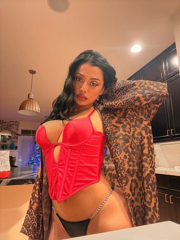 Yahaira yumi leaked private photo uncensored HD quality