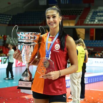 Yaseminguvelii leaked private photo uncensored HD quality