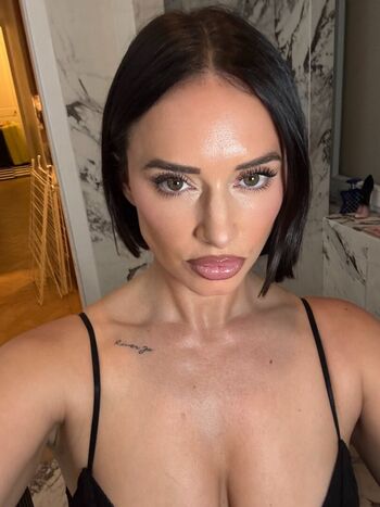 Yesjulz  page leaked private photo uncensored HD quality