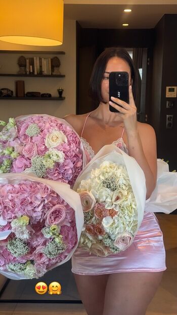 Yesjulz  page leaked private photo uncensored HD quality