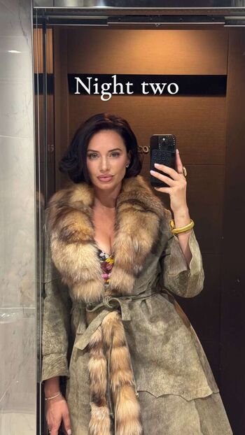 Yesjulz  page leaked private photo uncensored HD quality