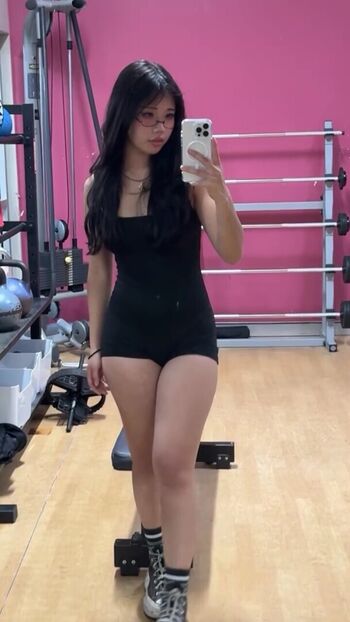 Yinahomefi leaked private photo uncensored HD quality