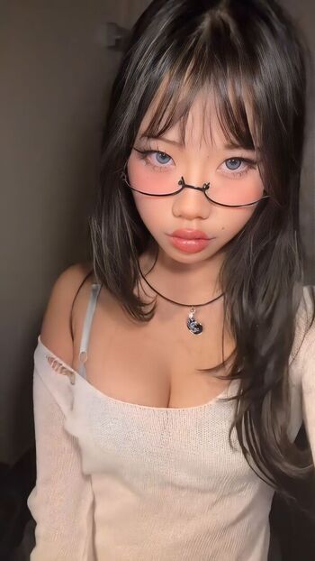 Yinahomefi leaked private photo uncensored HD quality