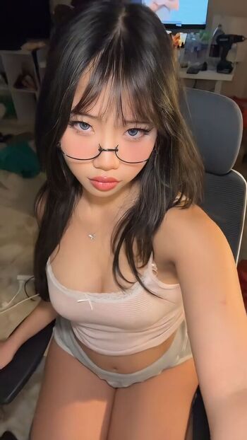 Yinahomefi leaked private photo uncensored HD quality