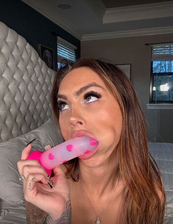 Yourslutnatalie  page leaked private photo uncensored HD quality