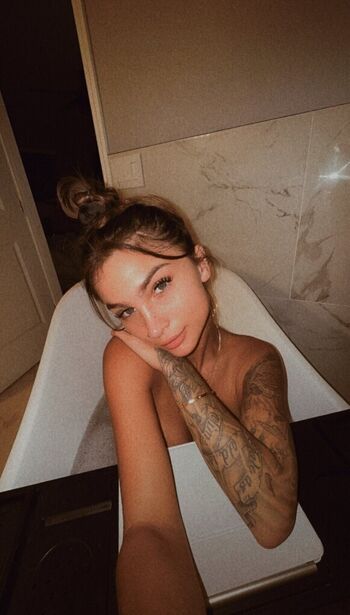 Yourslutnatalie leaked private photo uncensored HD quality