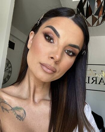 Zahtevi leaked private photo uncensored HD quality