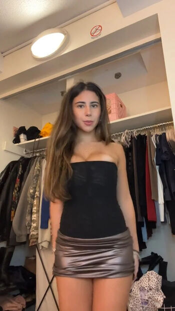 Zoe ducorsky page leaked private photo uncensored HD quality
