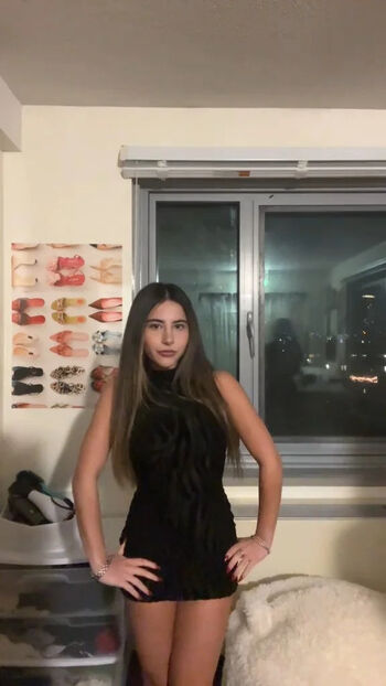 Zoe ducorsky page leaked private photo uncensored HD quality