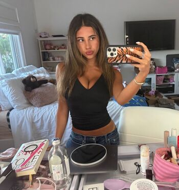 Zoe ducorsky leaked private photo uncensored HD quality