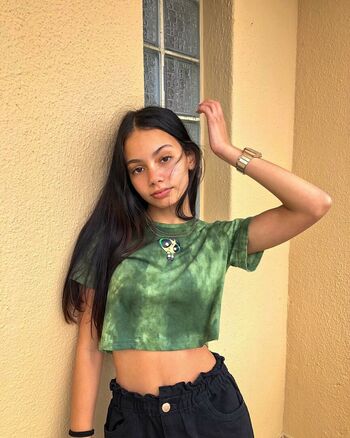 Zoe manoek leaked private photo uncensored HD quality