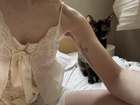 Zoeplzshutup leaked private photo uncensored HD quality
