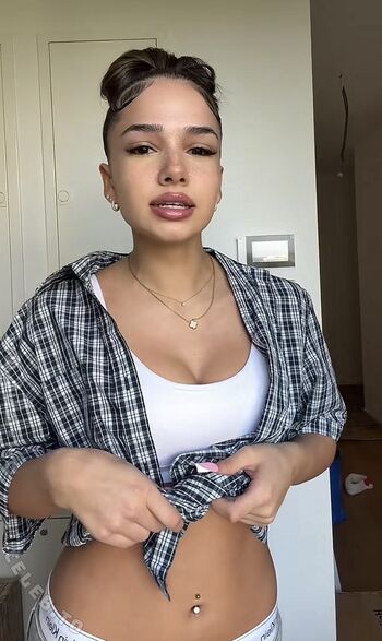 Zoesalg page leaked private photo uncensored HD quality