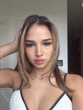 Zoesalg page leaked private photo uncensored HD quality