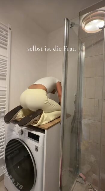 Zoesalg leaked private photo uncensored HD quality