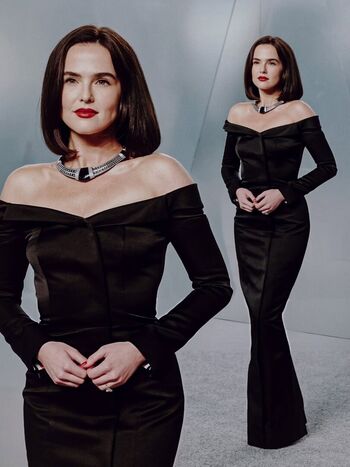 Zoey deutch page leaked private photo uncensored HD quality