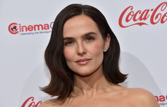 Zoey deutch leaked private photo uncensored HD quality