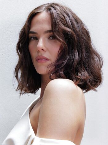 Zoey deutch page leaked private photo uncensored HD quality