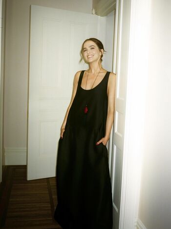 Zoey deutch leaked private photo uncensored HD quality
