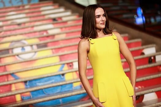 Zoey deutch page leaked private photo uncensored HD quality
