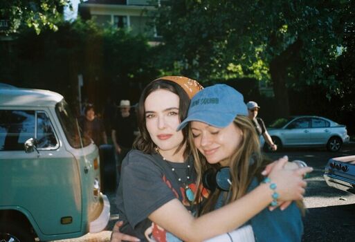 Zoey deutch page leaked private photo uncensored HD quality