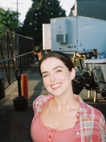 Zoey deutch page leaked private photo uncensored HD quality