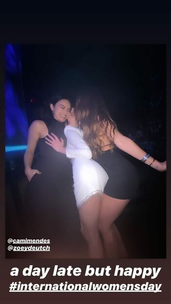 Zoey deutch leaked private photo uncensored HD quality
