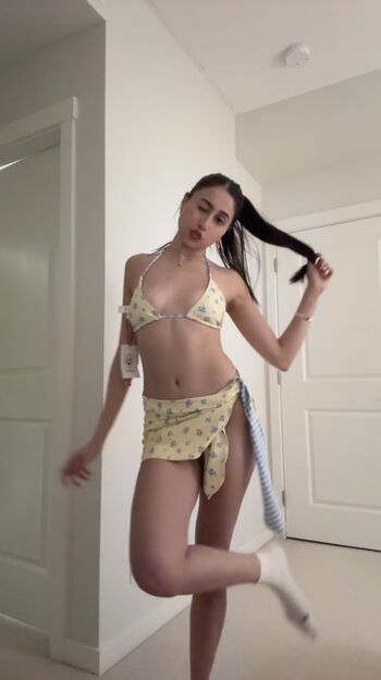 Zoya husnnen leaked private photo uncensored HD quality