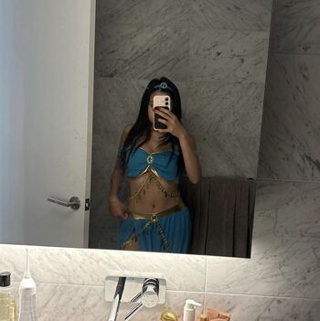 Zoya husnnen leaked private photo uncensored HD quality